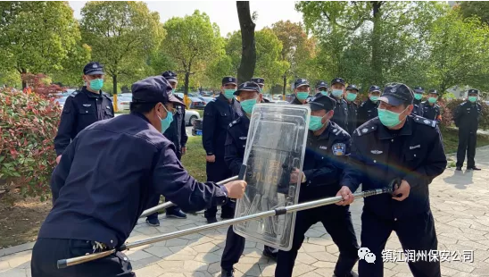 打造保安專業(yè)隊(duì)伍，提高反恐實(shí)操能力——潤(rùn)州保安公司組織開展鎮(zhèn)江市中西醫(yī)結(jié)合醫(yī)院“反恐防爆”演練