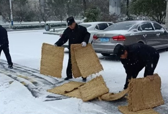 以雪為令，向暖而行